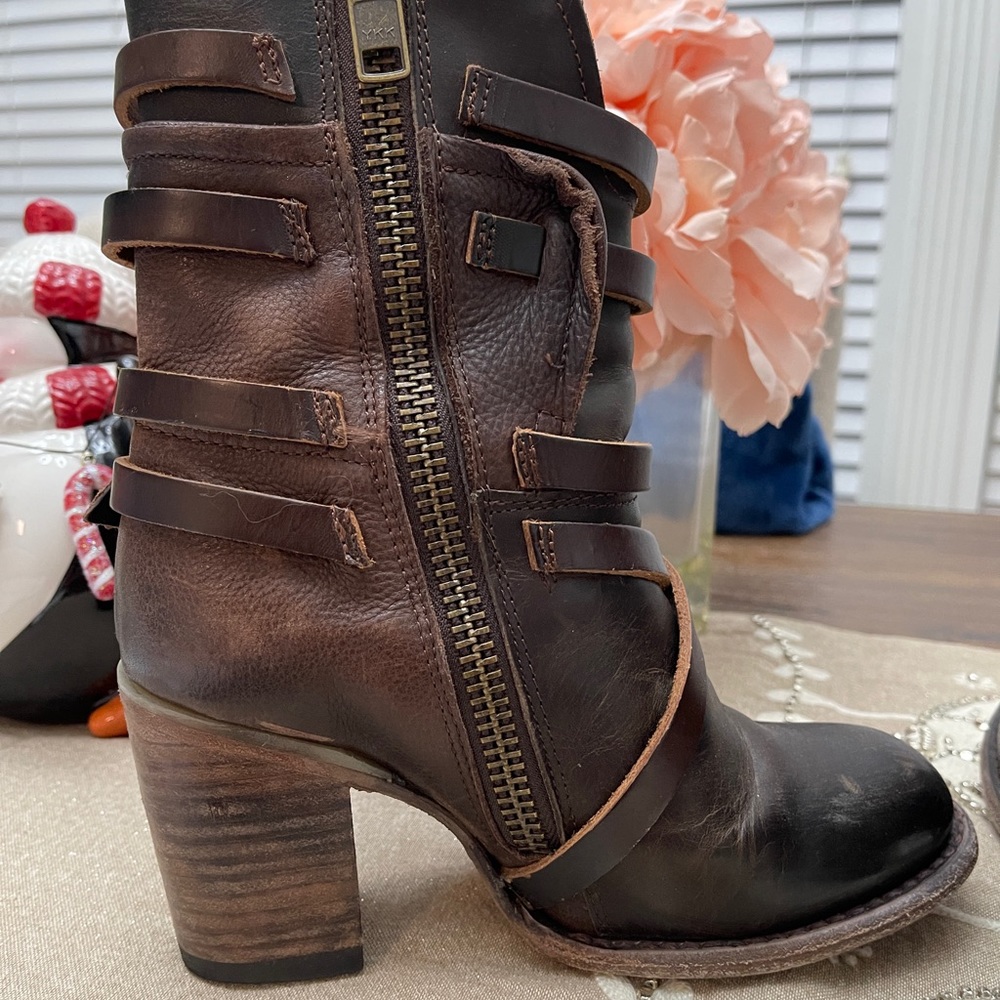 Freebird Baker Boots Women Size 6 Brown Mid-Calf Chunky Heel Strappy - Picture 9 of 12